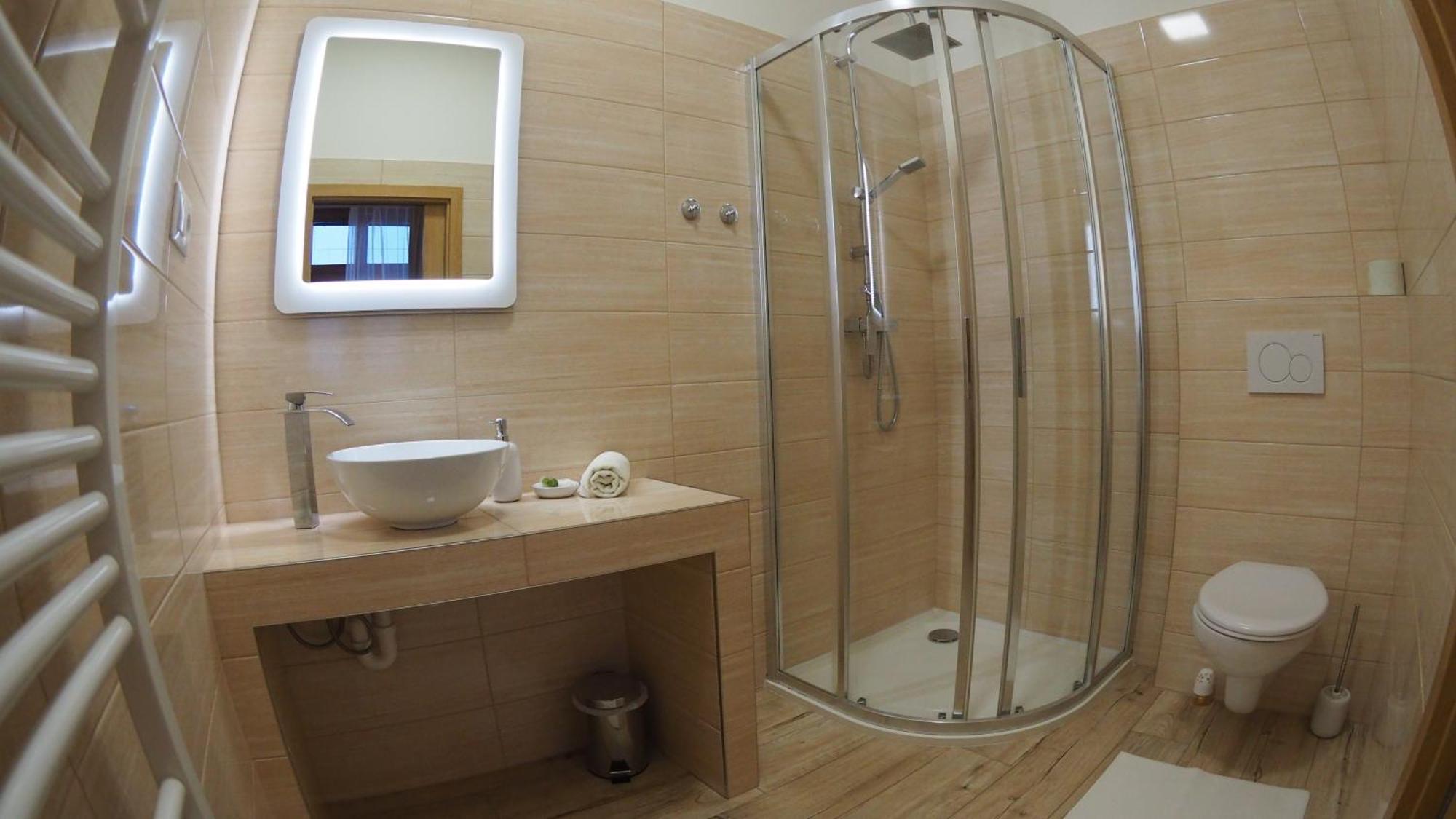 Hotel Britannia Vsetin Bagian luar foto