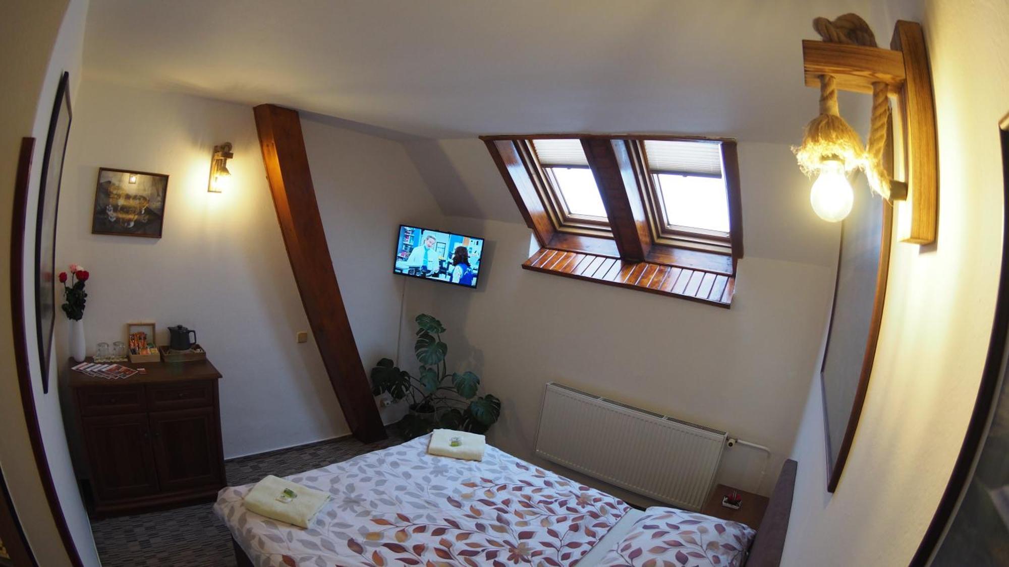 Hotel Britannia Vsetin Bagian luar foto