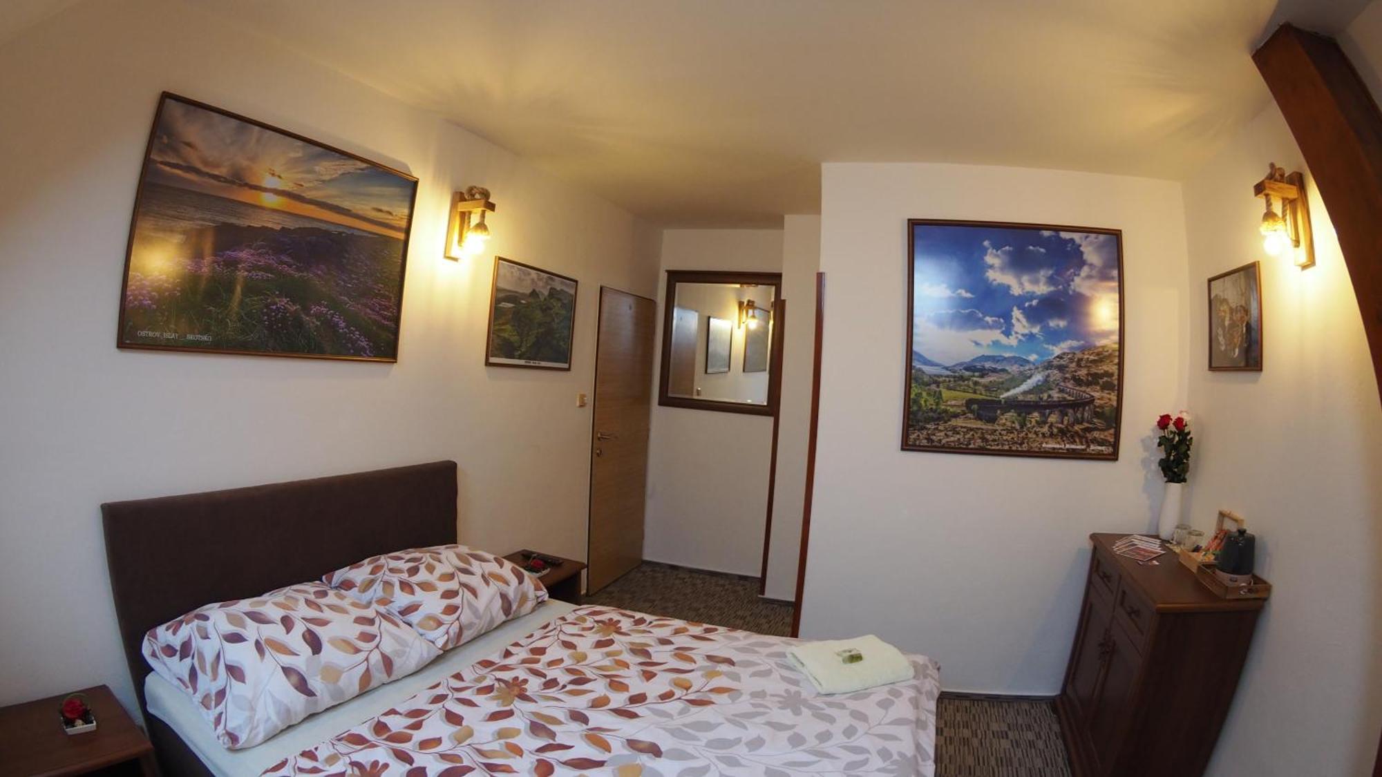 Hotel Britannia Vsetin Bagian luar foto